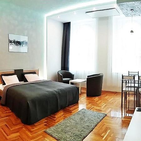 Unique Town Apartment. Clear Comfort. Будапеща Екстериор снимка